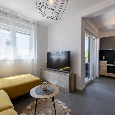 Maya & Tina Apartament Trogir